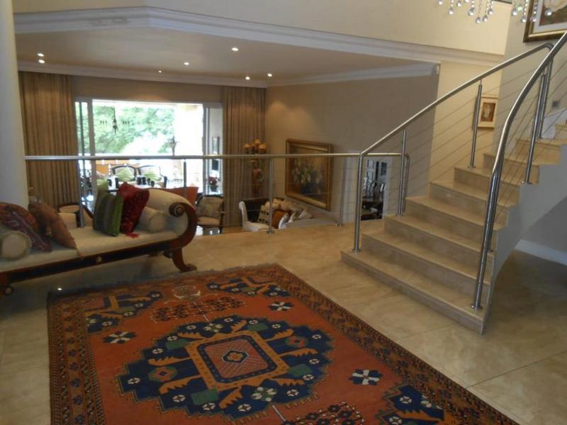 6 Bedroom Property for Sale in Waterkloof A H Gauteng
