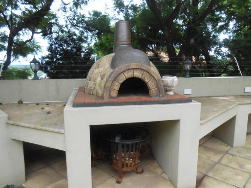 6 Bedroom Property for Sale in Waterkloof A H Gauteng