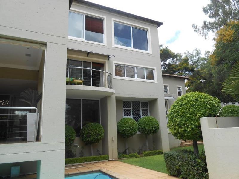 6 Bedroom Property for Sale in Waterkloof A H Gauteng
