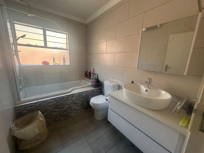 To Let 3 Bedroom Property for Rent in Waterkloof Heights Gauteng