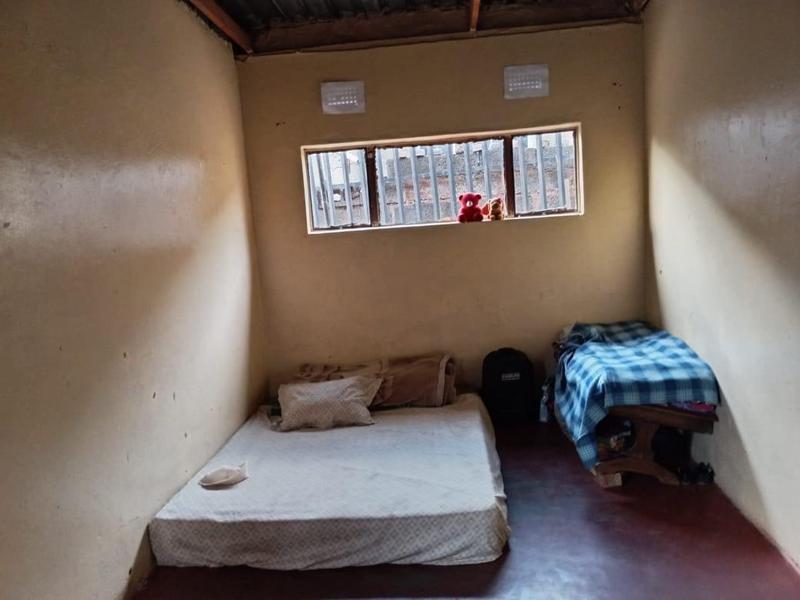 2 Bedroom Property for Sale in Naledi Gauteng