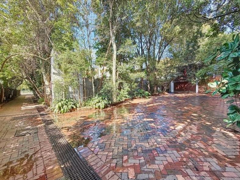 7 Bedroom Property for Sale in Muckleneuk Gauteng