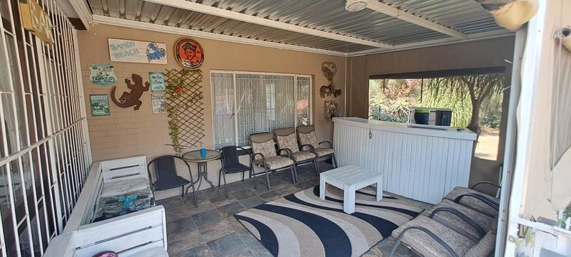6 Bedroom Property for Sale in Lambton Gauteng