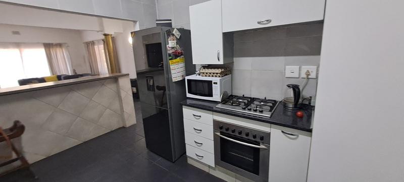 6 Bedroom Property for Sale in Lambton Gauteng
