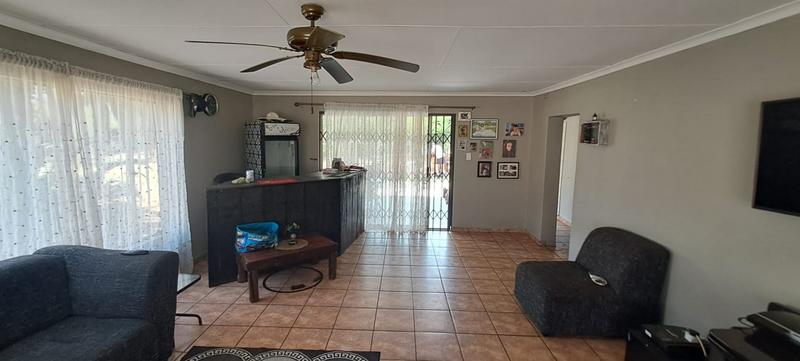 6 Bedroom Property for Sale in Lambton Gauteng