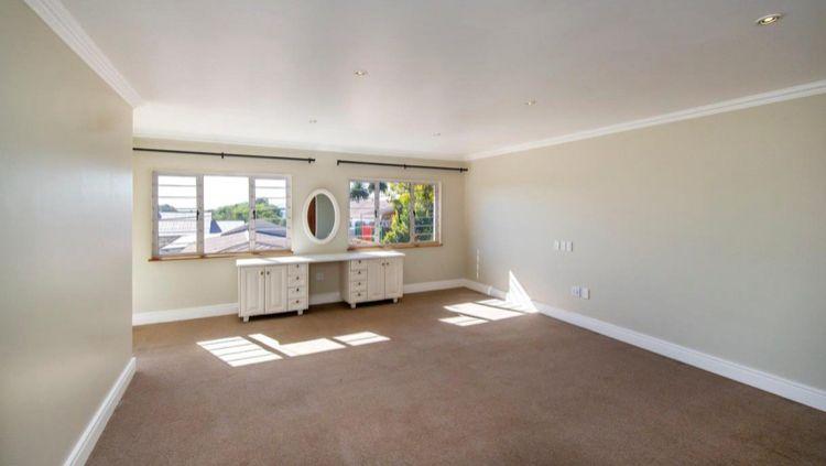 4 Bedroom Property for Sale in Kensington Gauteng