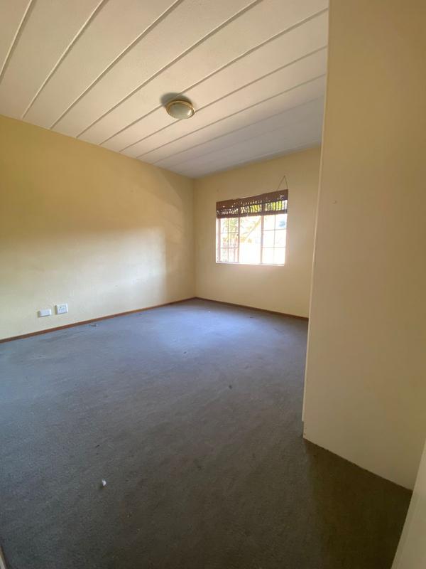 2 Bedroom Property for Sale in Vorna Valley Gauteng