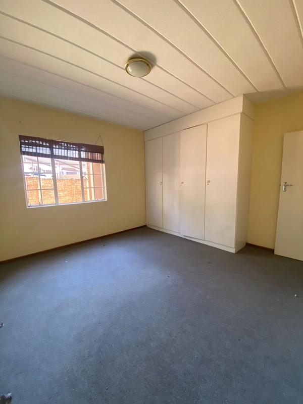 2 Bedroom Property for Sale in Vorna Valley Gauteng