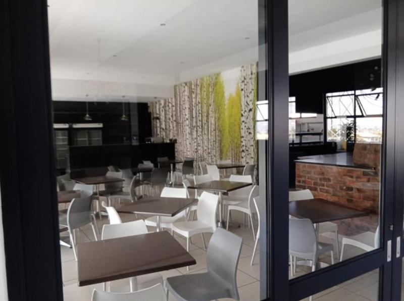 To Let 2 Bedroom Property for Rent in Greenstone Hill Gauteng