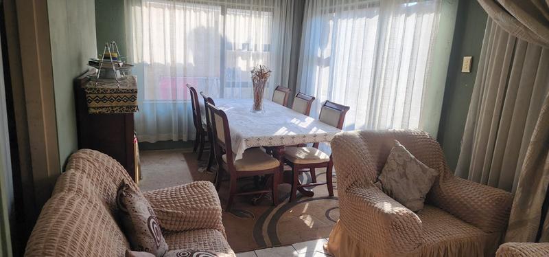 7 Bedroom Property for Sale in Maokeng Gauteng