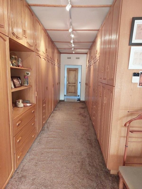 4 Bedroom Property for Sale in Kenleaf Gauteng