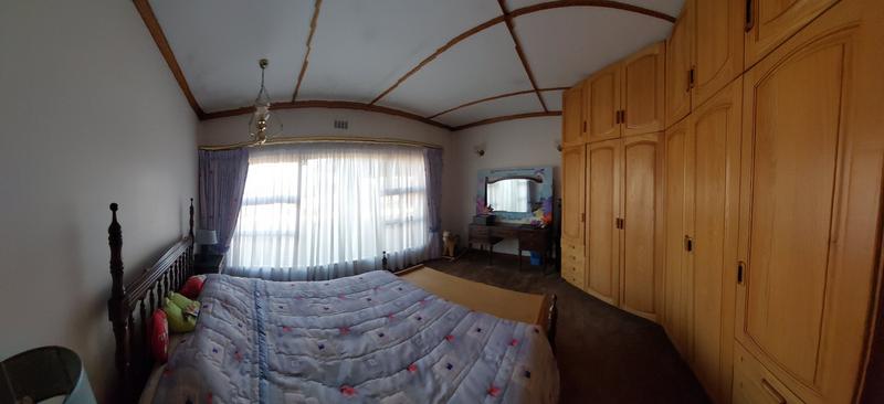 4 Bedroom Property for Sale in Kenleaf Gauteng