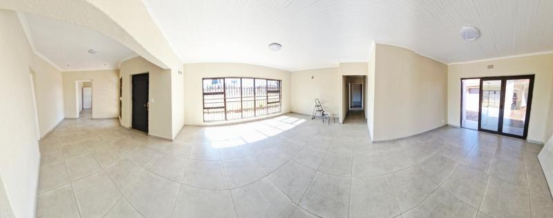 7 Bedroom Property for Sale in Sonneveld Gauteng
