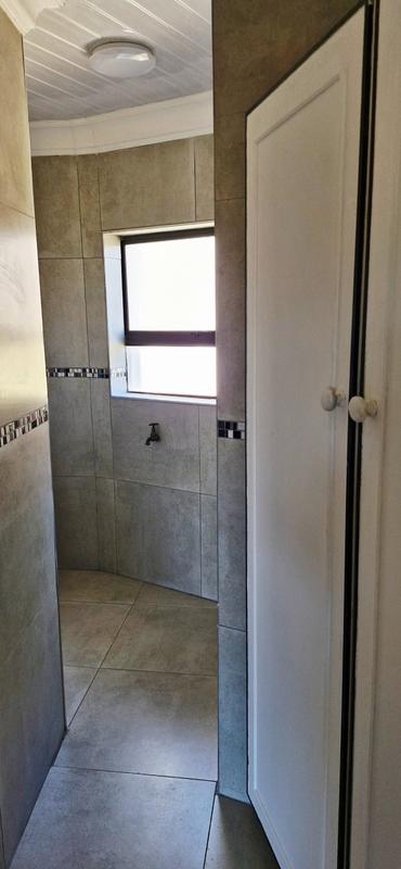 7 Bedroom Property for Sale in Sonneveld Gauteng