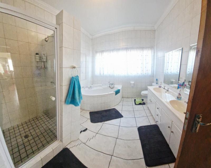 8 Bedroom Property for Sale in Sunward Park Gauteng