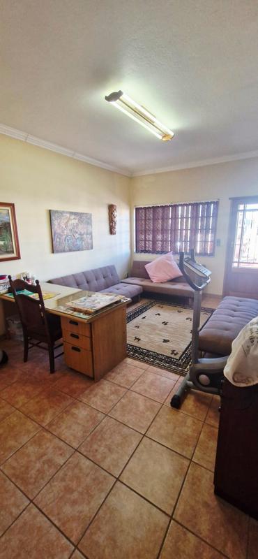 8 Bedroom Property for Sale in Sunward Park Gauteng