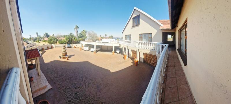 8 Bedroom Property for Sale in Sunward Park Gauteng
