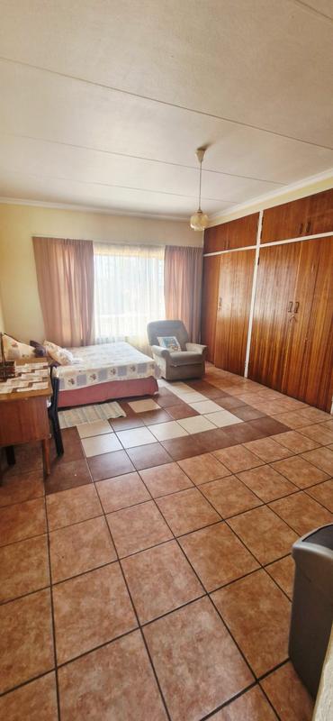 8 Bedroom Property for Sale in Sunward Park Gauteng
