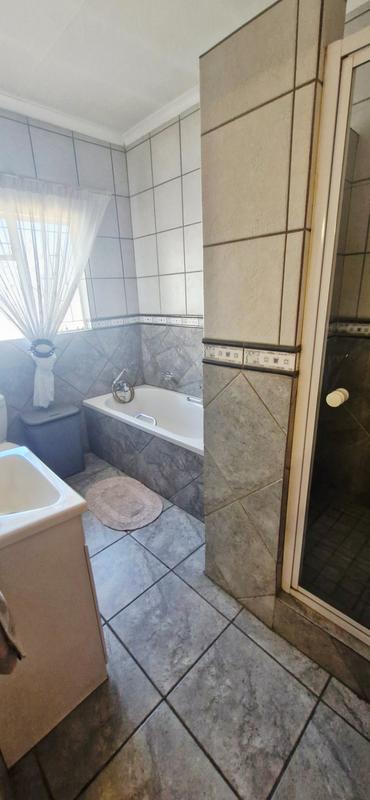 8 Bedroom Property for Sale in Sunward Park Gauteng