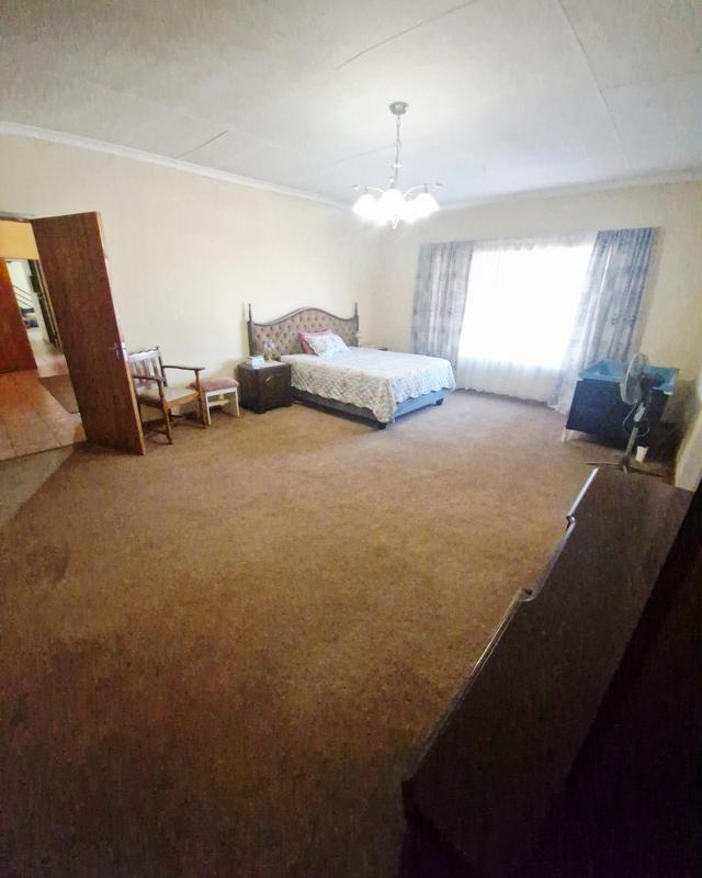 8 Bedroom Property for Sale in Sunward Park Gauteng