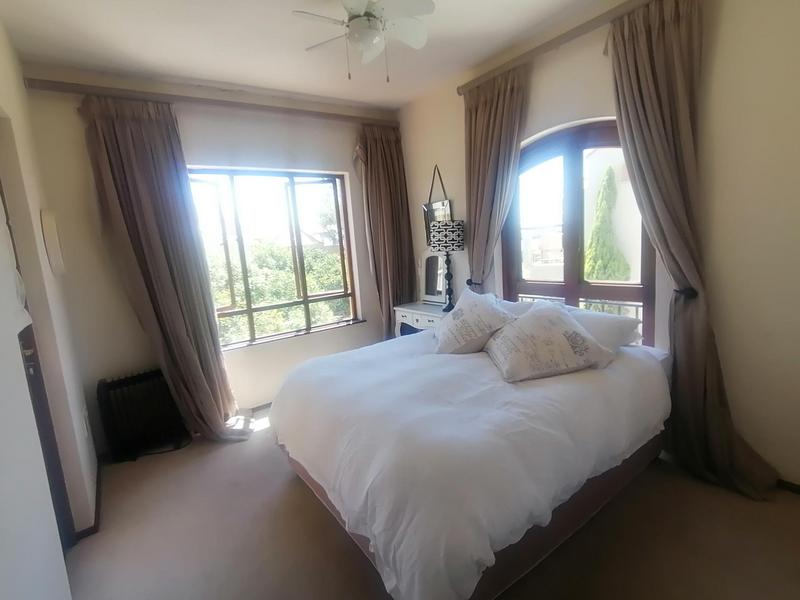 To Let 2 Bedroom Property for Rent in Morningside Gauteng