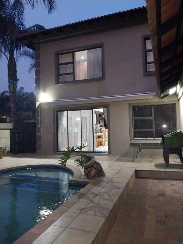 3 Bedroom Property for Sale in Sonneveld Gauteng