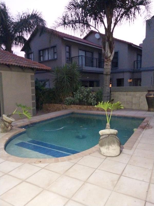 3 Bedroom Property for Sale in Sonneveld Gauteng