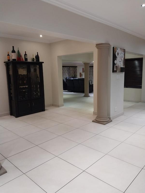 3 Bedroom Property for Sale in Sonneveld Gauteng