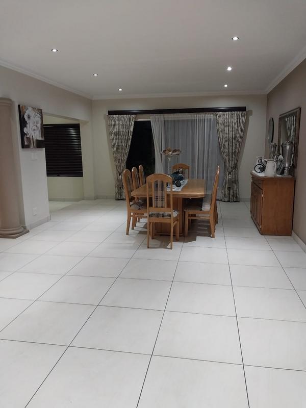 3 Bedroom Property for Sale in Sonneveld Gauteng
