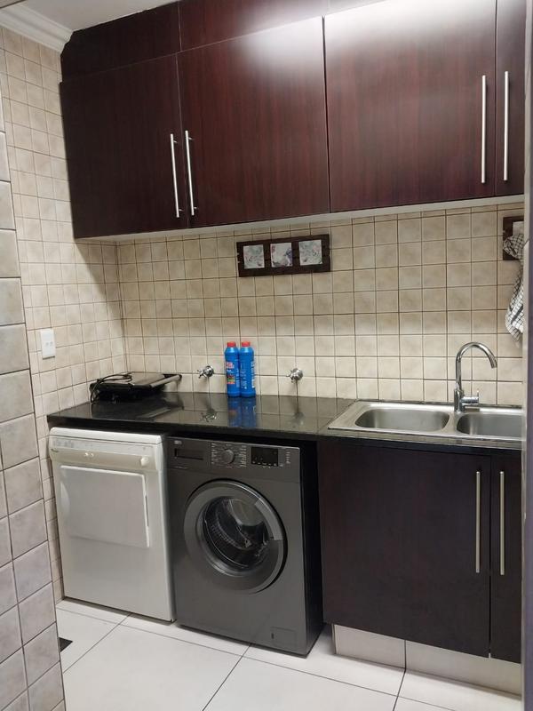 3 Bedroom Property for Sale in Sonneveld Gauteng