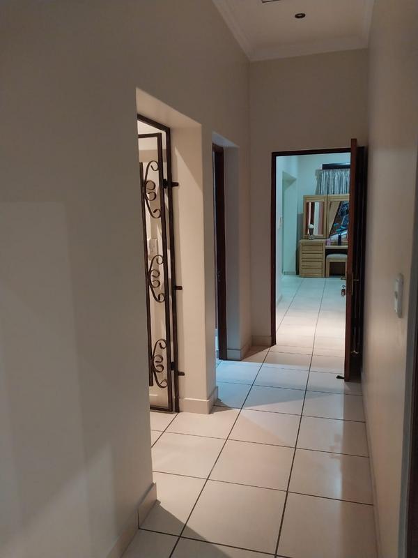 3 Bedroom Property for Sale in Sonneveld Gauteng