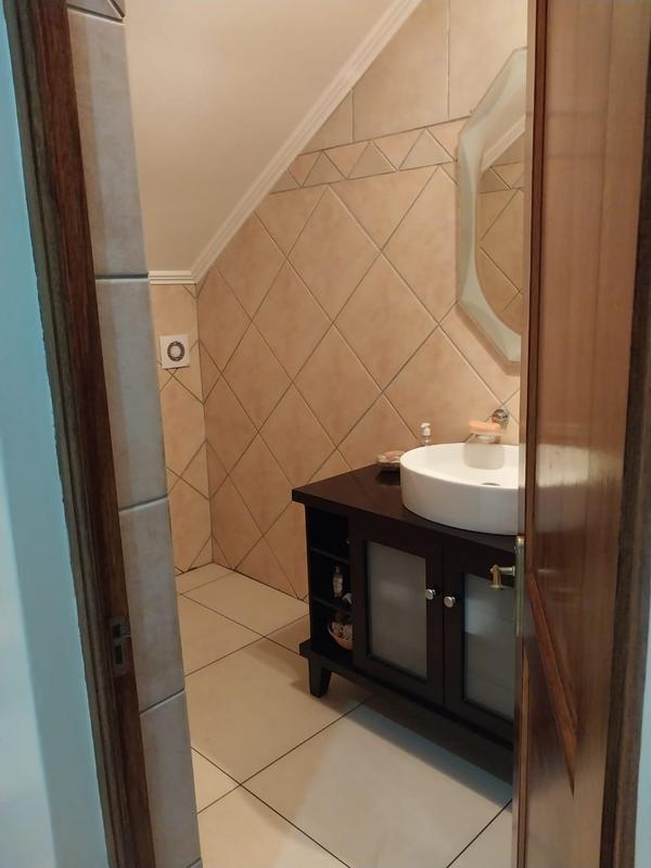 3 Bedroom Property for Sale in Sonneveld Gauteng