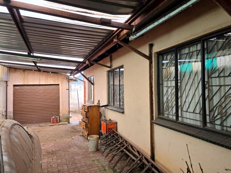3 Bedroom Property for Sale in Protea Glen Gauteng