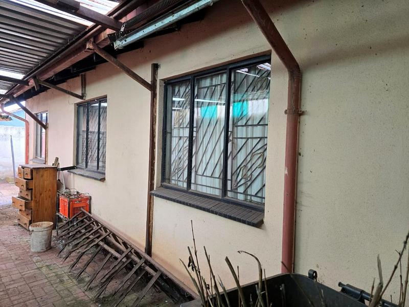 3 Bedroom Property for Sale in Protea Glen Gauteng