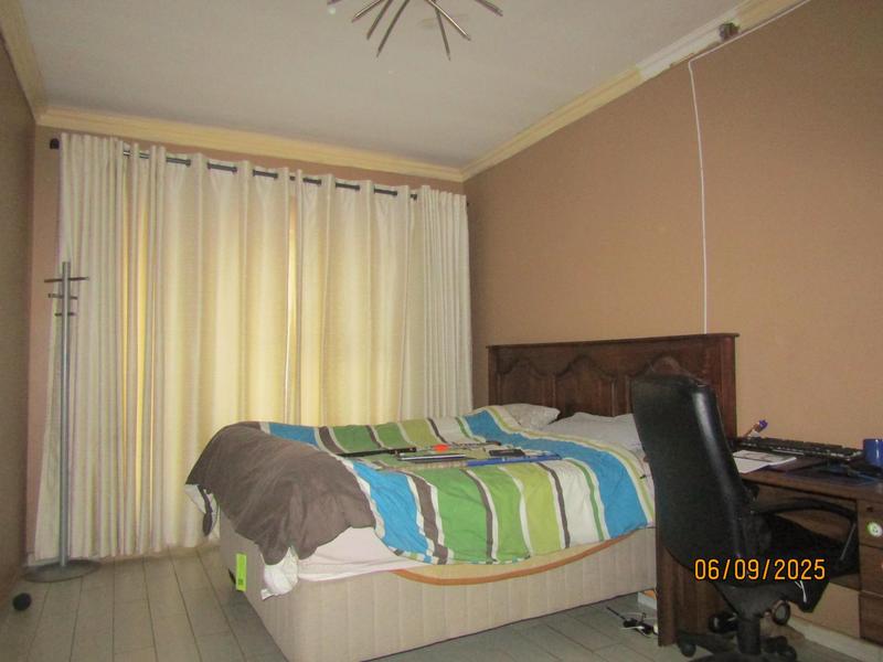 7 Bedroom Property for Sale in Sunward Park Gauteng