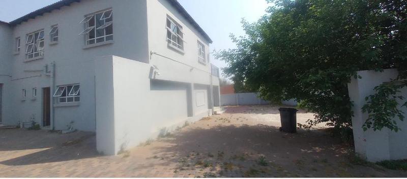 5 Bedroom Property for Sale in Bloubosrand Gauteng