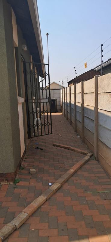 3 Bedroom Property for Sale in Sky City Gauteng