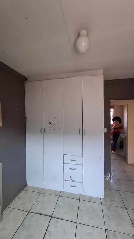 To Let 3 Bedroom Property for Rent in Fleurhof Gauteng