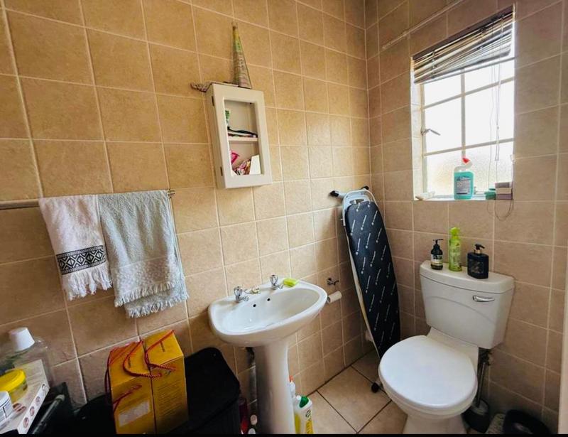 3 Bedroom Property for Sale in Strubensvallei Gauteng