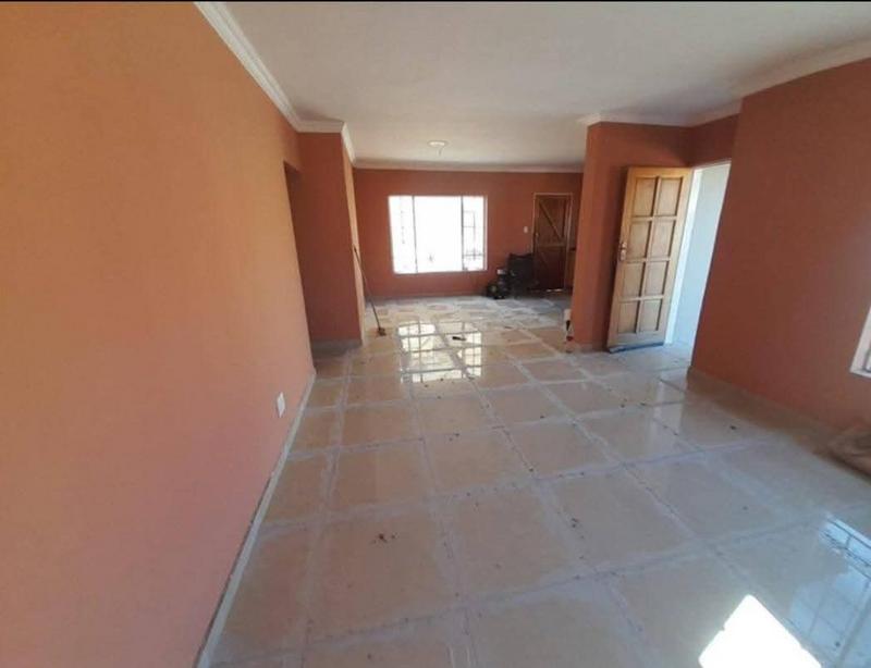 3 Bedroom Property for Sale in Rosslyn Gauteng