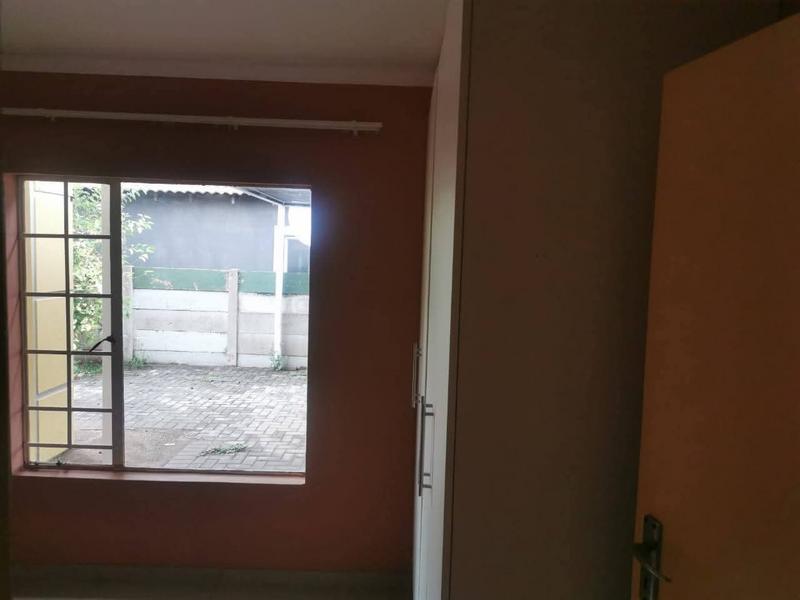 3 Bedroom Property for Sale in Rosslyn Gauteng