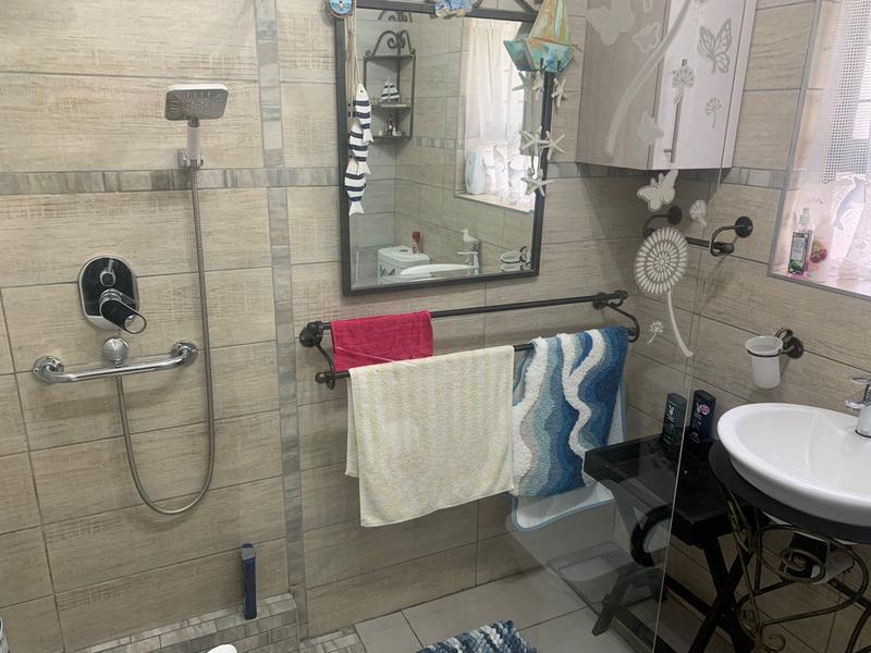 4 Bedroom Property for Sale in Birchleigh Gauteng
