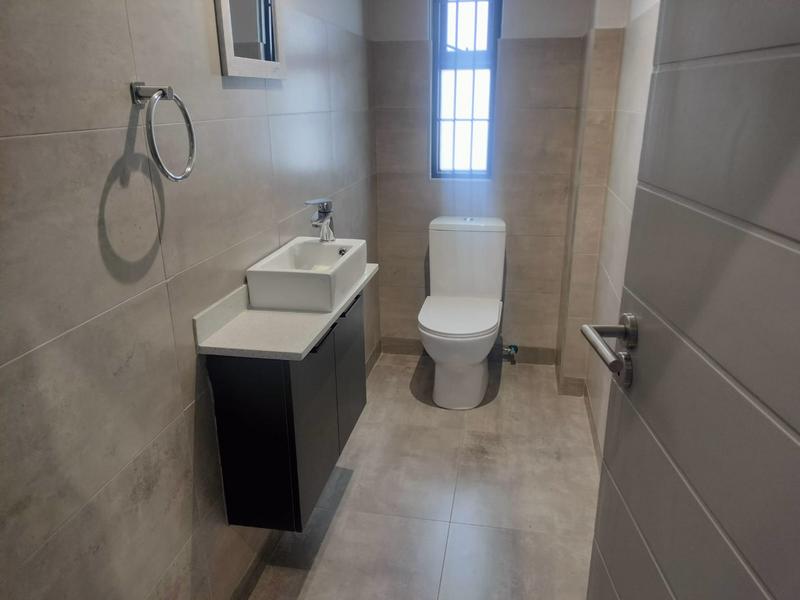 To Let 4 Bedroom Property for Rent in Waterkloof A H Gauteng