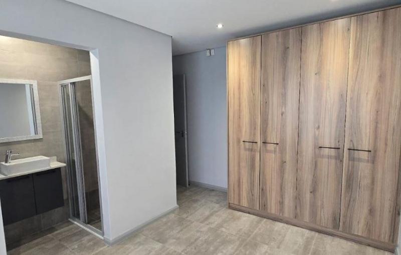 To Let 4 Bedroom Property for Rent in Waterkloof A H Gauteng