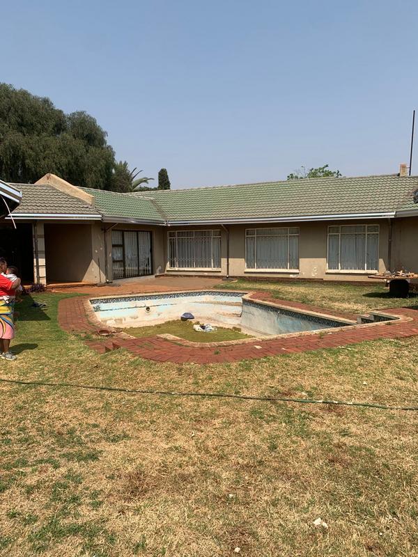3 Bedroom Property for Sale in Dawn Park Gauteng