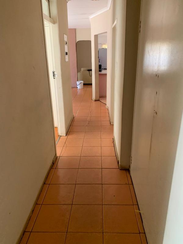 3 Bedroom Property for Sale in Dawn Park Gauteng