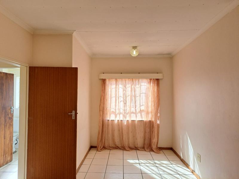 To Let 1 Bedroom Property for Rent in Casseldale Gauteng