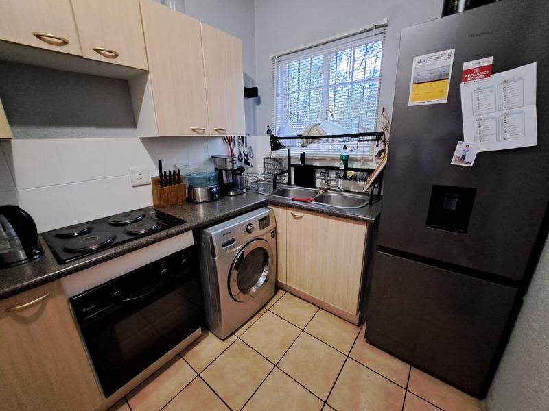3 Bedroom Property for Sale in Die Hoewes Gauteng