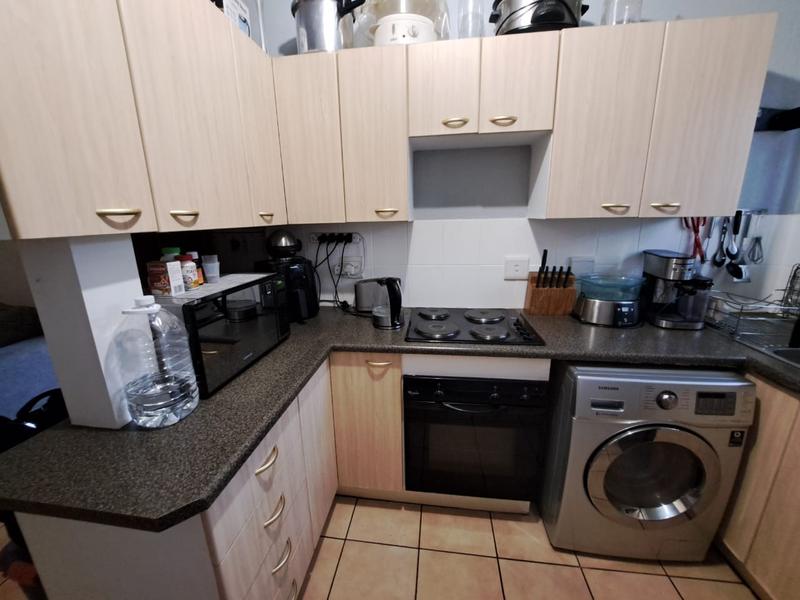 3 Bedroom Property for Sale in Die Hoewes Gauteng