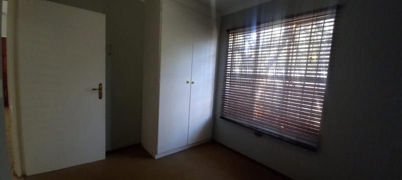 3 Bedroom Property for Sale in Die Hoewes Gauteng